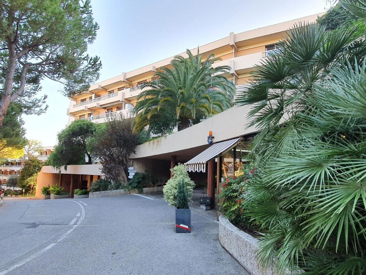 Classy Apartment In Nice With Pool And Private Parking Place Exteriör bild